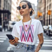 Camiseta de manga corta, holgada y versátil, casual y relajada, 100% algodón puro, estilo retro americano, moderna y elegante, con estampados, adecuada para ir al trabajo y para el ocio. - Negro - Ver 2
