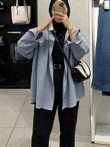 女士休闲纯色长袖衬衫，优雅大方，适合春、秋、冬季穿着。 - 霧霾藍 - 查看 2