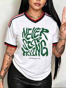 Playera Oversize Mujer Copa Mundial "Never Stop Trying" - Blanca con Estampado Deportivo - Blanco - Ver 2