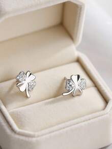 1 Pair S925 Sterling Silver Elegant Lucky Four-Leaf Clover Earrings, Meaning Good Fortune, Paired With Delicate Synthetic Zirconia Inlays, Low-Key Luxury, Low Allergy, Gentle And Atmospheric For Girl's Daily Wear, Vacation, Music Festival - Four-leaf Clover - View 2