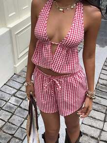 SunnyBelle Top sin espalda con escote profundo en V de cuello halter a rayas azul y blanco de lino, y shorts casuales sueltos con cordón a la cintura, conjunto veraniego sexy, lindo, elegante y romántico para mujer - Rojo y blanco - Ver 3
