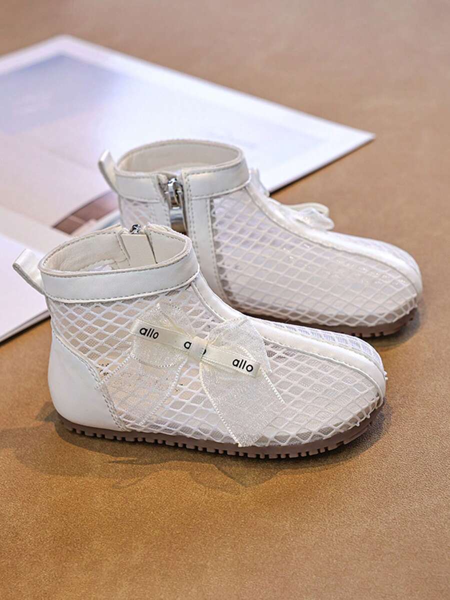 1 đôi sandal lưới buộc nơ đính ngọc trai cho bé gái, kiểu dáng thanh lịch Pháp, phù hợp cho trẻ mới biết đi và trẻ nhỏ mặc hàng ngày vào mùa hè. - Màu be - Xem 1