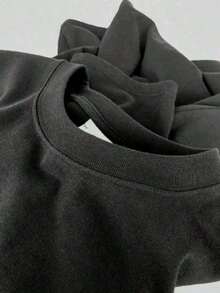 Tee-shirt en coton pur épais à imprimé numérique décontracté inspiré d'une affiche de film, unisexe. 1 pièce, vêtements d'été pour hommes, chemises de créateur pour hommes, t-shirt à imprimé, vêtements d'été, hauts d'été, cadeau pour la fête des pères, 100% coton, t-shirt imprimé pour hommes et femmes, vêtement d'été pour homme, t-shirt homme en coton - Noir - Voir 5