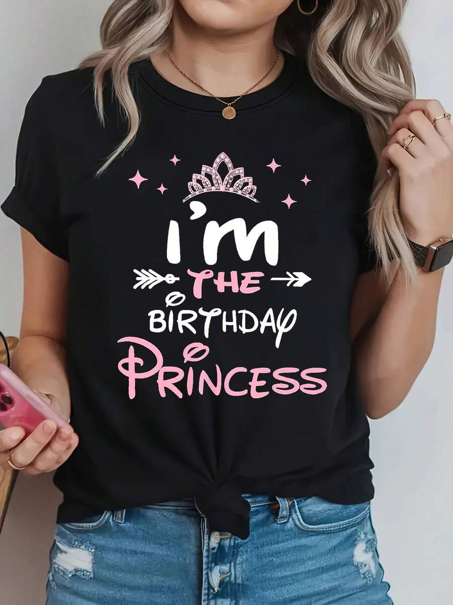 Talla Grande - Talla Grande - Princesa de Cumpleaños, una camiseta de moda casual de cuello redondo para mujer de talla grande, con la frase 'Soy la Princesa de Cumpleaños' junto con un diseño de corona y estrella, ideal para primavera y verano. - Negro - Ver 1