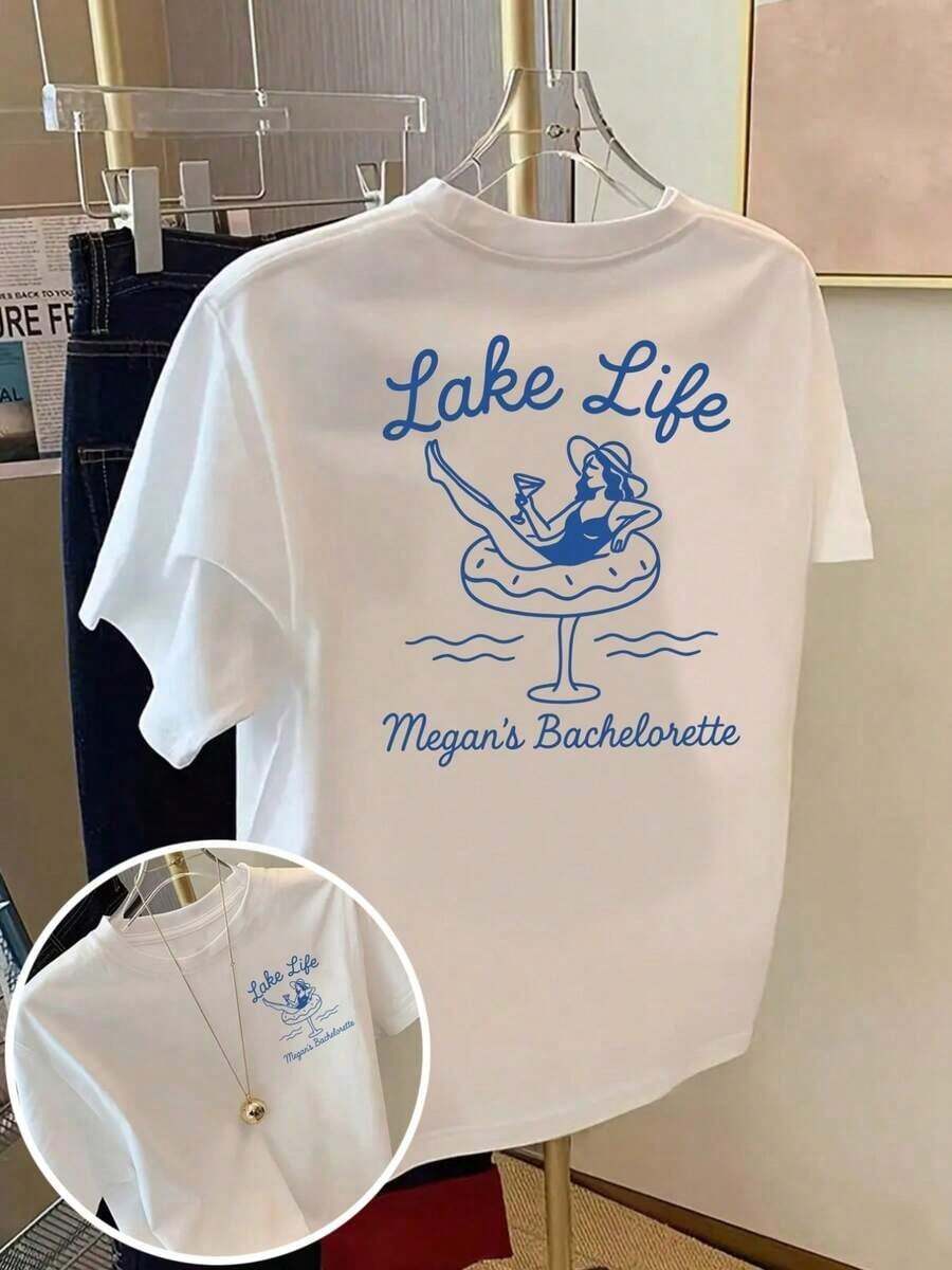 100% Printed T-Shirt On The Front And Back, Featuring "Lakeside Life" And "Bachelorette Party" Designs, Casual Short-Sleeved Crew Neck For Women, Classic Comfortable Fit Design, Fashionable Item, High-Quality Double-Sided Printed Cotton T-Shirt For Women, Breathable Graphic Print Cotton T-Shirt For Summer. - 白色 - 查看 1