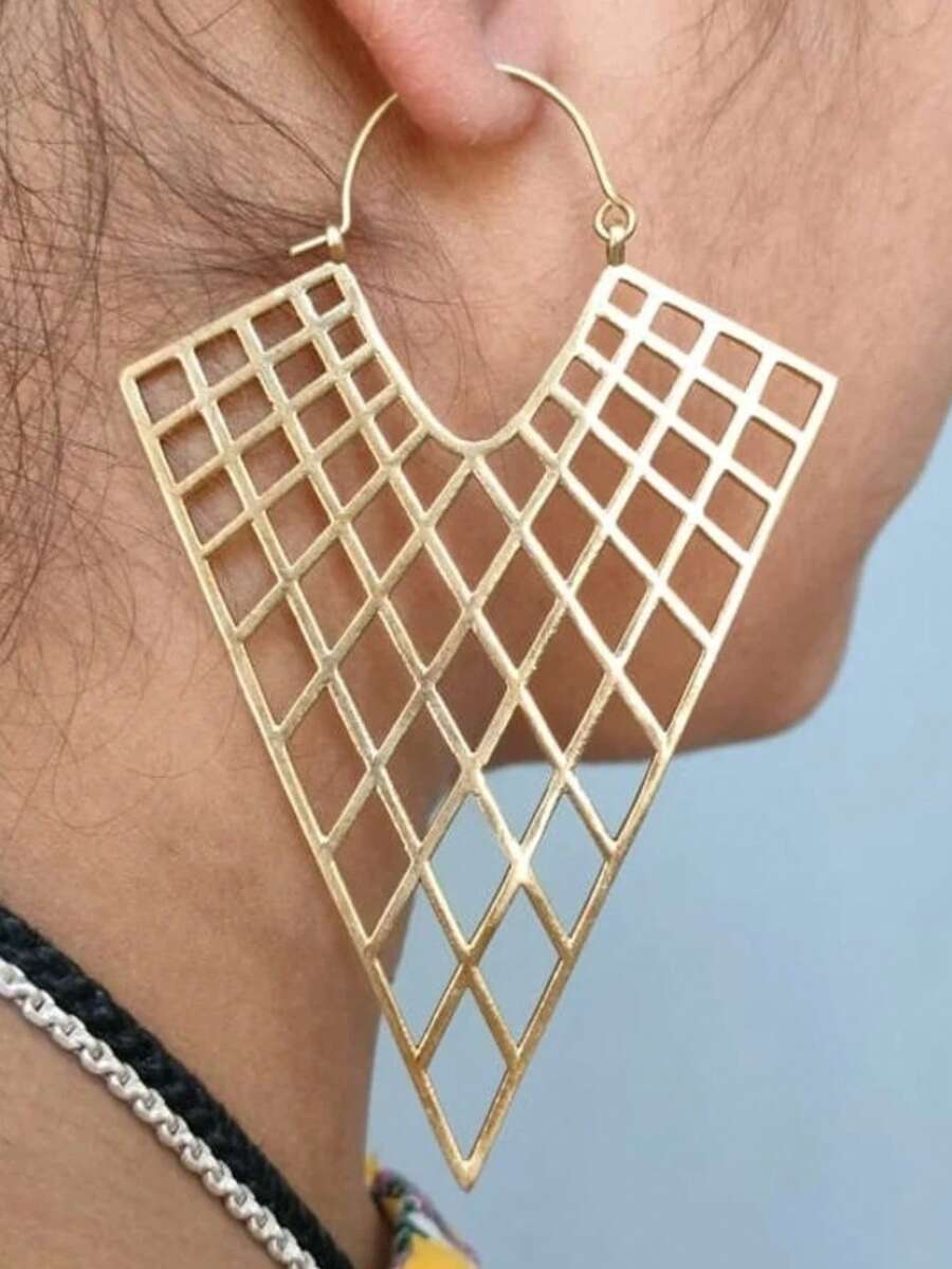 Minimalist Geometric Hollow Women Earrings, Versatile Personalized Party Accessory - Gold - View 1