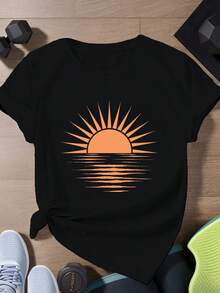 Limited Time Offer, Limited Purchase, Flash , Casual Women's Blouses, Women's T-Shirts, Women's T-Shirts>Cotton, Blouses>Elegant, The Sun Print Is Partially Reflected On The Women's Short-Sleeved Sports T-Shirt. - 黑色 - 查看 1