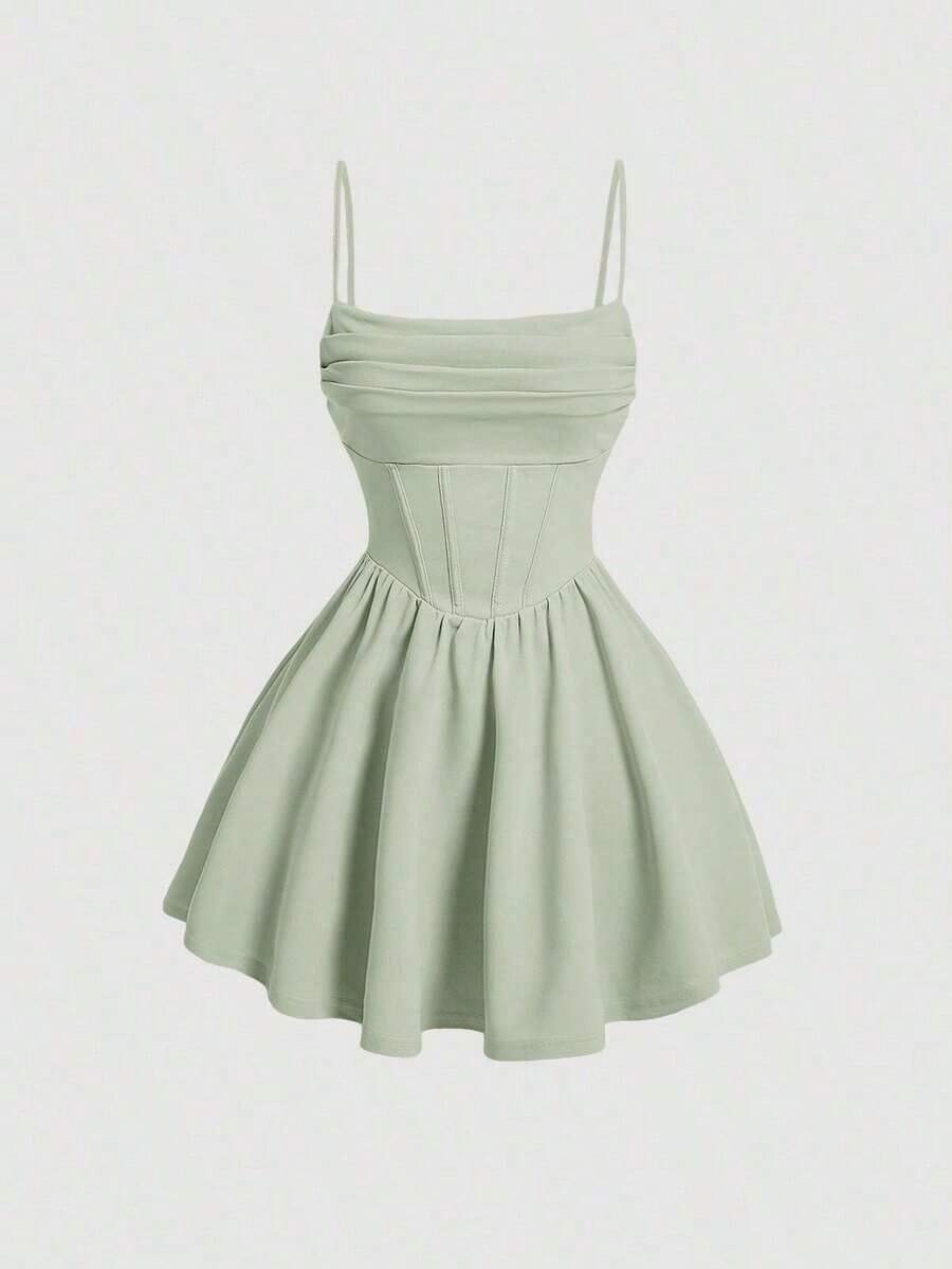 Elegante vestido de tirantes con fruncido en la cintura de color liso - verde menta - Ver 1