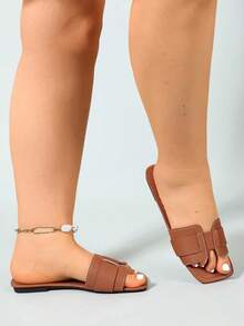 Ximi Ruo Wide Fit Rhinestone Embellished Comfortable Slide Sandals, Brown Flat Strap Casual Outdoor TPU Summer Sandals, Suitable For Dresses, Beach - Brown - View 2