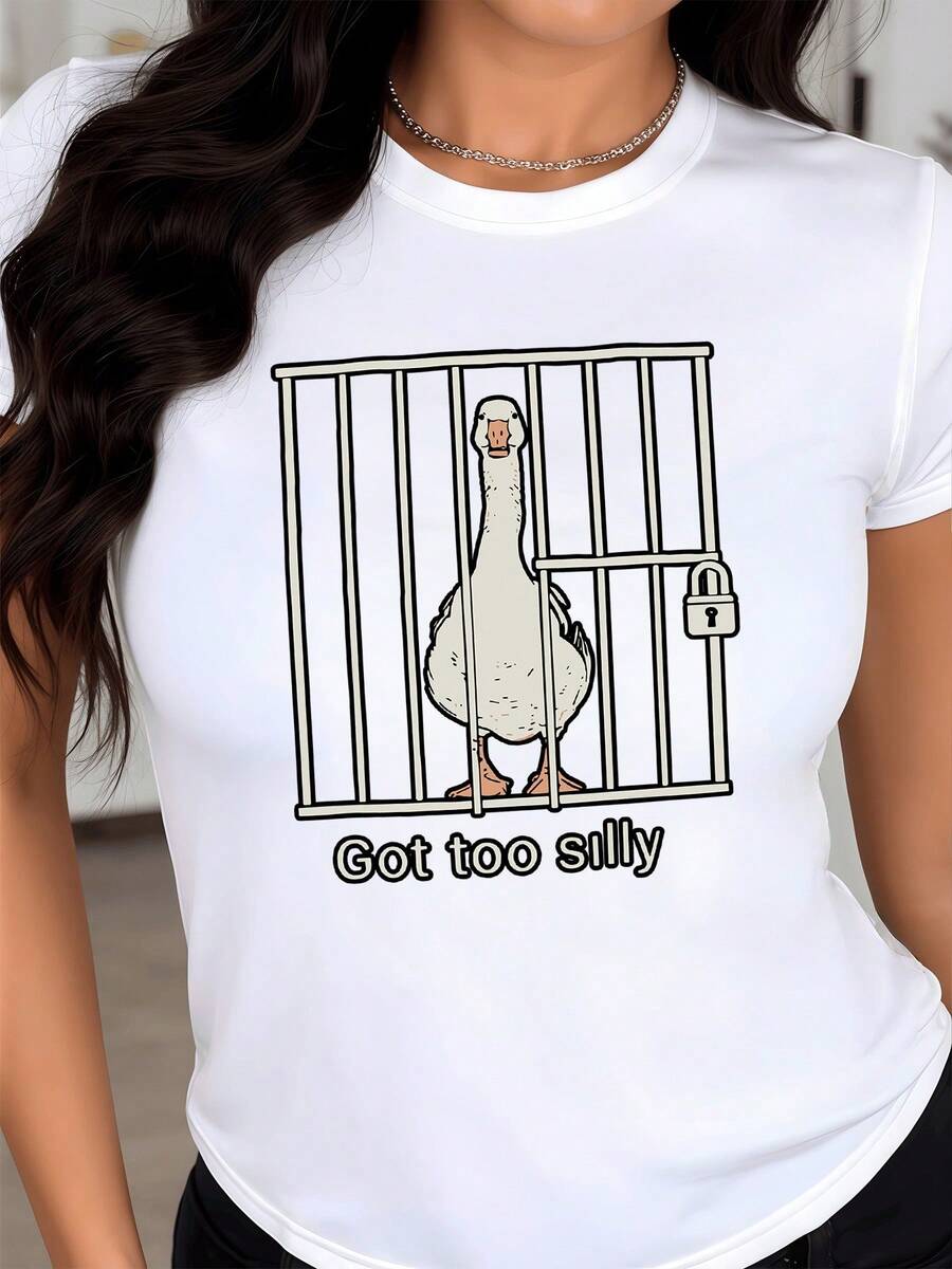A Funny Goose Behind Bars Symbolizes Free Humor And Playful Rebellion, Inviting You To Smile And Stand Out With A Touch Of Charming Irony. A Modern And Comfortable Casual Women's T-Shirt For Everyday Wear. - 白色 - 查看 1