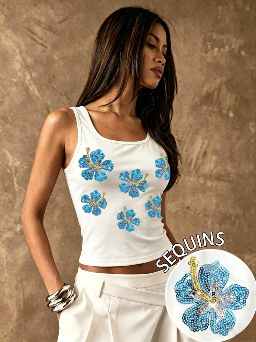 Blusa con estampado de flor de hibisco con lentejuelas, conjunto de verano para mujer, atuendo de playa para mujer en blanco - Blanco - Ver 1
