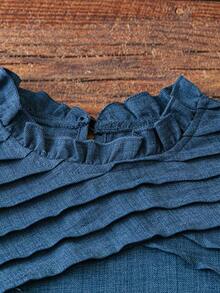 Blusa casual de mujer con decoración de volantes y mangas de campana asimétricas, Pantalones rectos casuales de mujer con cintura elástica, bolsillos laterales y pierna corta, color azul - Azul - Ver 4