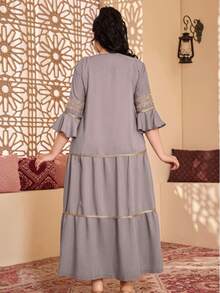 Robe arabe pour femmes gris violet avec broderie or lourde, JALABIA avec ruban tissé, col en V, patchwork de gâteau, manches cloche plissées, gris clair violet, robe élégante, tenue décontractée printemps/été 2026 - Mauve - Voir 8