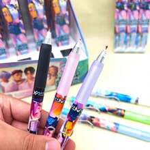 Bộ 6 bút bi gel K-Pop, bút mực đen có thể thu vào hình nhân vật hoạt hình, ngòi bút mảnh 0.5mm, thích hợp cho học sinh và người hâm mộ K-Pop. - Nhiều màu - Xem 1