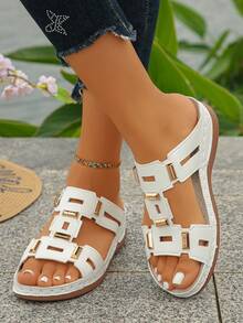 Plus Size Women's Wedge Thick Sole Sandals, Fashion New Peep Toe Design With Hollow Rivets, Solid White Color, Stylish Belt Buckle, Comfortable Daily/Vacation Slip-On Sandals, Beach Essential Slippers - White - View 5