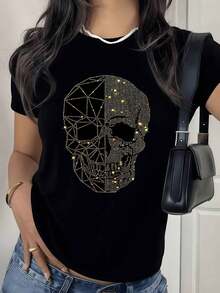 Women's% Cotton-shirtCráneo geométrico formado por líneas doradas y puntos brillantes que simbolizan la conexión entre tecnología y energía vital en camiseta para mujer% algodónLightweight, breathable, summer best-seller - Negro - Ver 1