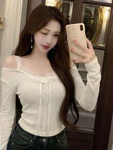 Bộ đồ 2 trong 1 dệt kim hoa mùa xuân/hè mới: Áo cổ chữ V trễ vai và áo lót ren. - Màu be - Xem 5