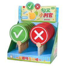 Funny Approval/Disapproval Voting Cards, Judges Holding Up Circle Or Cross Signs To Rate, Score, Evaluate, Pass Or Fail - Multicolor - View 2