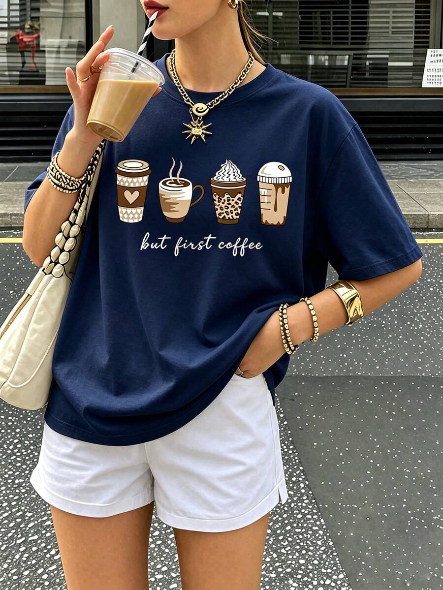 "But First Coffee" Slogan Graphic Tee, Coffee Cup Print T-Shirt, Casual Foodie Aesthetic Short Sleeve, Minimalist Vibe Top - 藏蓝色 - 查看 1