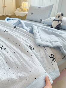 1 chiếc chăn mùa hè hai lớp bằng vải chiffon, chăn điều hòa cho hai người dùng trong ký túc xá, chất liệu thân thiện với da, thiết kế kiểu AB với lớp lót dày, nhẹ, mềm mại, thoáng khí, mát mẻ và mịn màng, cảm giác như không mặc gì, thấm hút mồ hôi, chăn mùa hè mỏng, chăn in họa tiết thời trang, thích hợp trang trí phòng ngủ, đồ dùng đám cưới, trang trí nhà cửa ngày Valentine, quà tặng lễ Phục sinh, quà tặng ngày của Mẹ, dùng được cho mọi mùa. - Màu xanh bụi bặm - Xem 8