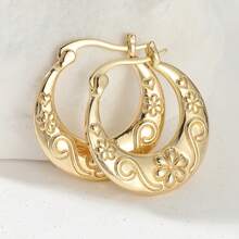 Wide Silhouette Hoop Earrings, Engraved Floral Pattern + Heart And Floral Elements, Inherent French Retro Vibe, Understated Yet Eye-Catching Design - Gold - View 4