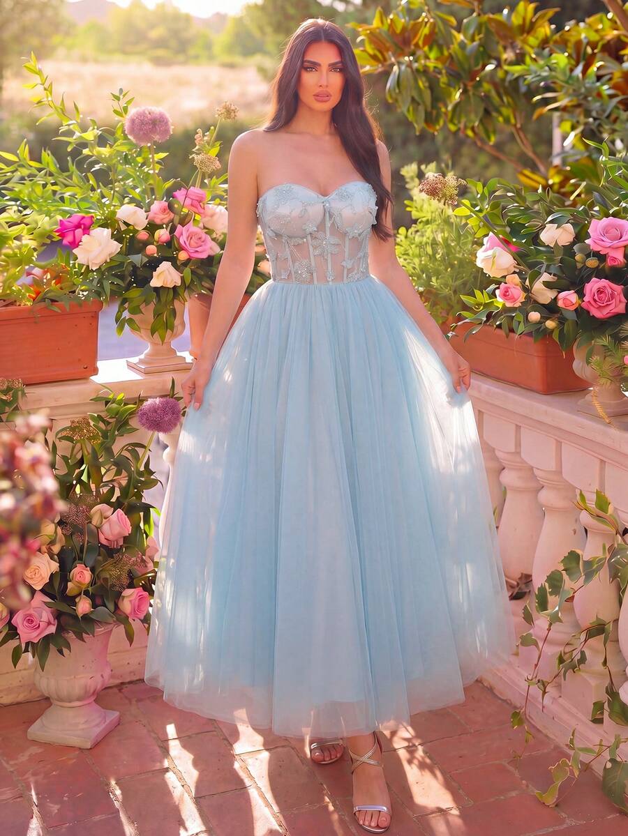 Faeriesty Vestido de noche elegante sin tirantes de malla con detalles bordados florales - Adecuado para fiestas de jardín románticas de primavera y galas soñadoras de verano - Azul - Ver 1