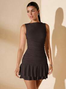 Vestido mini ajustado de mujer de color blanco liso sin mangas con volantes en la cintura y falda acampanada.Vestido de Body entero con capas para el verano, otoño e invierno - Café integral - Ver 6
