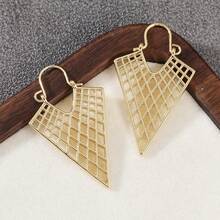 Minimalist Geometric Hollow Women Earrings, Versatile Personalized Party Accessory - Gold - View 4