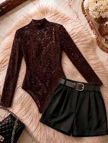 Elegant Set: Long-Sleeved Lace Bodysuit With High-Waisted Tailored Shorts. Premium Formal Wear. - NÂU / ĐEN - Xem 1