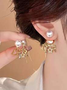 1 Bộ khuyên tai đính ngọc trai hình chữ cái, trang sức nữ thanh lịch và thời trang, bộ khuyên tai hình ngôi sao vàng, thích hợp làm quà tặng ngày Valentine. - Xem 1
