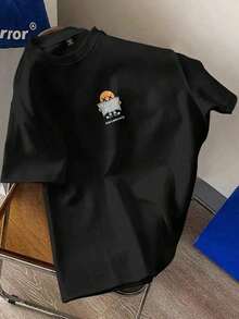 Camiseta de manga corta de hombre con estampado de dibujos animados lindo y hombros caídos, para salir - Negro - Ver 1