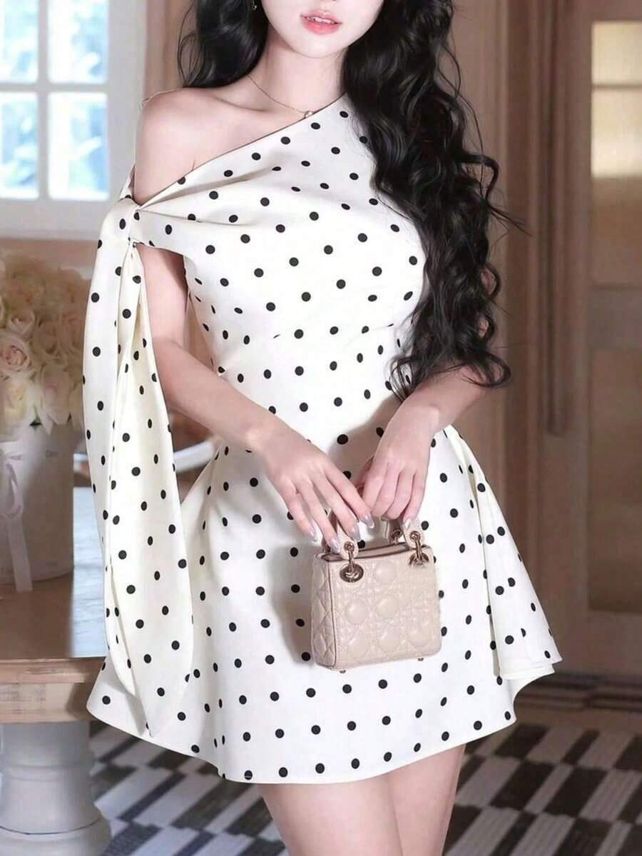 Vestido corto de verano de lunares en color claro con tirantes de lazo, asimétrico y sin mangas, de unicolor y elegante para mujer - Blanco - Ver 1