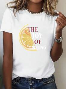 A Women's Short-Sleeved Printed T-Shirt With A Fresh, Artistic Style, A Crew Neck, And A Vibrant Lemon-Themed Print. This Comfortable T-Shirt Is A Staple For Spring And Summer. - 白色 - 查看 1