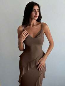 Vestido ceñido con tirantes finos, cuello drapeado y volantes para una cita romántica, para mujer.Vestidos de primavera/verano, regalo del Día de San Valentín, cita nocturna de San Valentín, "Sé mi Valentín", propuesta - Marrón - Ver 4
