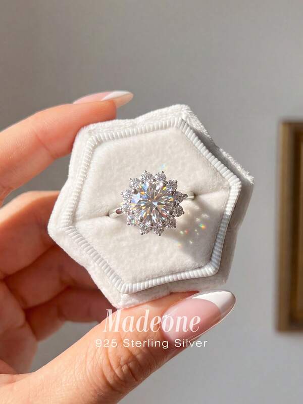 MADEONE 1 pieza Anillo floral clásico y elegante con piedras de circonita, adecuado como regalo de compromiso o festivo, joyería de plata de ley 925