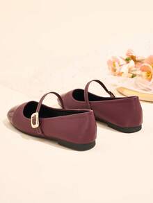 2026 Nouvelles ballerines Mary Jane métalliques dorées pour femmes, polyvalentes pour les trajets, mode élégante, boucle à sangle unique - Rouge foncé - Voir 6