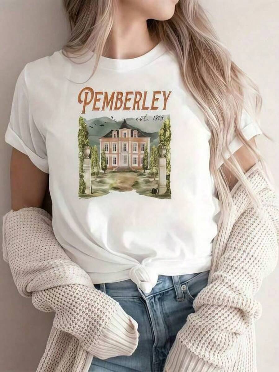 Las últimas camisetas para mujer de 2026Pemberley T-Shirt Pride And Prejudice Shirt Jane Austen Women Short Sve Bookworm Tee Book Lover Gifts Literary Novel Shirt Summer Outfits For Women Oversized T-Shirt,playeras de mujer,blusas casuales para dama,Camiseta gráfica de estilo retro-rock,Camiseta gráfica divertida,Prenda masculina de moda,Patrones de anime y dibujos animados - Blanco - Ver 1