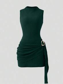 Nuevo vestido elegante y sexy de primavera/verano para citas, de cuello alto, con hebilla metálica, fruncido y sin mangas, de silueta ajustada para mujer - verde oscuro - Ver 1