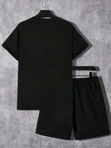 No es un conjunto a juego, los pantalones son solo para referencia de combinación. Hecho de 100% algodón puro, transpirable y agradable para la piel. Cuello redondo clásico, corte ajustado y favorecedor que se adapta a todo tipo de cuerpo. Diseño estampado moderno, minimalista y elegante. Estilo unisex, ideal para conjuntos de pareja. Perfecto para el trayecto diario, citas informales y moda urbana, versátil y atemporal. - Negro - Ver 2