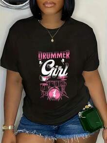 Talla grande - Camiseta de mujer con diseño de baterista - Camiseta negra con diseño de baterista en rosa, top de cuello redondo de tela suave, adecuada para bateristas, conciertos y uso casual diario - Ropa para todas las estaciones, atuendo para conciertos, camiseta con estampado de letras llamativo, ajuste cómodo, camiseta de manga corta, ropa con temática de baterista, camiseta para amantes de la música. - Negro - Ver 1