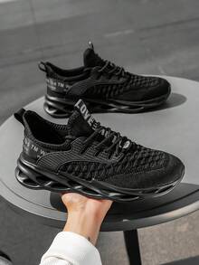 Zapatillas de running de moda clásica para hombres, de unicolor con estampado aleatorio de letras, parche delantero con cordones, versátiles para uso diario y exterior, cómodas de malla de punto y tejido casual deportivo - Negro - Ver 8