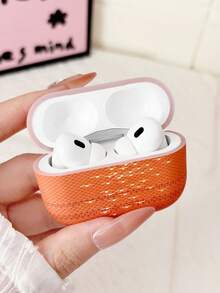 1 chiếc ốp tai nghe họa tiết quả bóng rổ màu cam, phù hợp với nhiều dòng tai nghe Apple, tương thích với các thế hệ 1/2, 3, 4, Pro, Pro2, Pro3. Ốp có thiết kế họa tiết quả bóng rổ chân thực, tái hiện lại hình dáng quả bóng màu cam kinh điển. Được làm từ chất liệu silicon mềm, có khả năng chống mài mòn, trầy xước và hư hại do rơi vỡ. - Nhiều màu - Xem 3