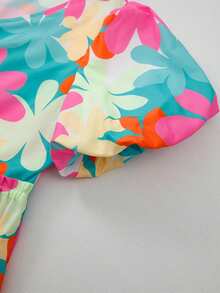 Blusa con cuello en V, mangas con volantes y estampado floral - Multicolor - Ver 10