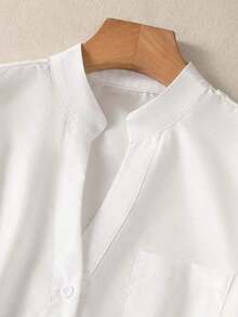 Camisa de mujer de unicolor con cuello en V y botones - Blusa casual y elegante de manga larga con detalle de bolsillo, adecuada para vacaciones, viajes y uso diario, artículo esencial para primavera, verano, otoño e invierno - Blanco - Ver 6