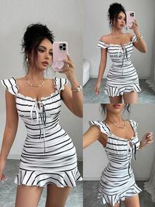 Vestido con volantes en el bajo y hombros descubiertos con estampado de lunares vintage, elegante y sexy vestido de verano con estampado floral pequeño y espalda descubierta al estilo francés - Blanco y Negro 2 - Ver 1