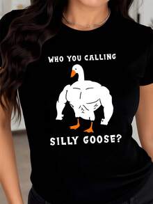 Un ganso musculoso con expresión divertida simboliza fuerza y humor destacando una actitud valiente y alegre ideal para mujeres con personalidad única camiseta de mujer casual moderna cómoda para diario - Negro - Ver 8