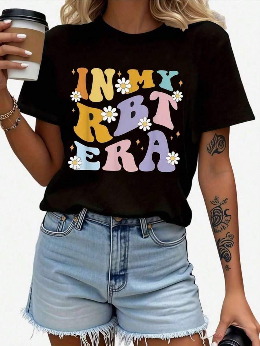 Camia Relajada para Hombres y ABA con Estampado "IN MY RBT ERA" (Terapeuta Comportamental Registrado), Camia Profesional RBT Retro, Suave, Transpirable y de Estilo Retro, Camia Casual de Manga Corta para Terapeutas ABA y Regalo para RBT.Transpirable y cómoda. - Negro - Ver 1