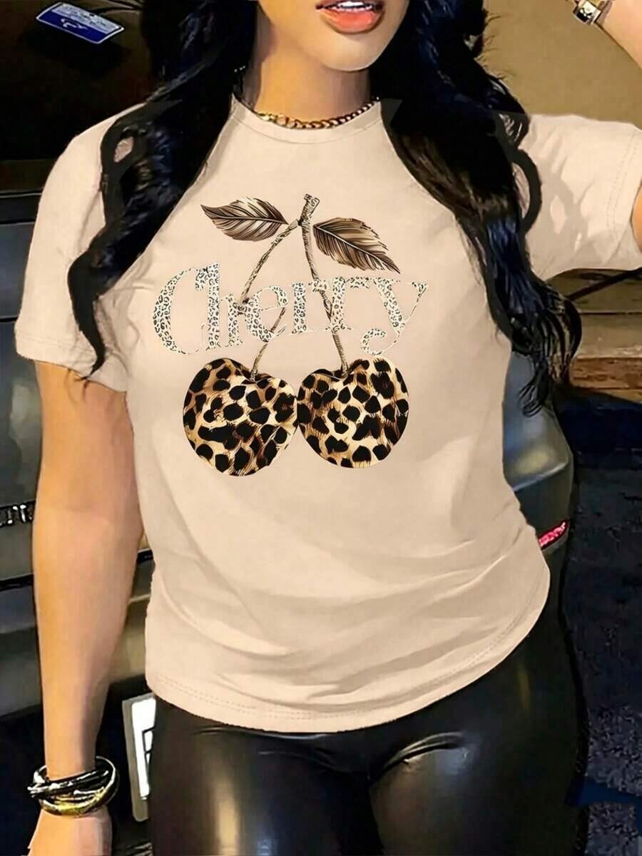 Colección Verano 2026, Camiseta Casual para Mujer - Diseño de Cerezas y Leopardo Naranja Brillante, Top para Uso Diario, Tejido de Poliéster Suave, Lavable a Máquina, Adecuado para Uso Diario y Fiestas, Estilo de Fin de Semana, Diseño Divertido, Camiseta de Manga Corta de Ajuste Cómodo, Imprescindible para Entusiastas de la Moda, Holgada y Cómoda para el Verano, Tallas 3-7XL, Envío Gratuito, En 24 Horas - Albaricoque - Ver 1