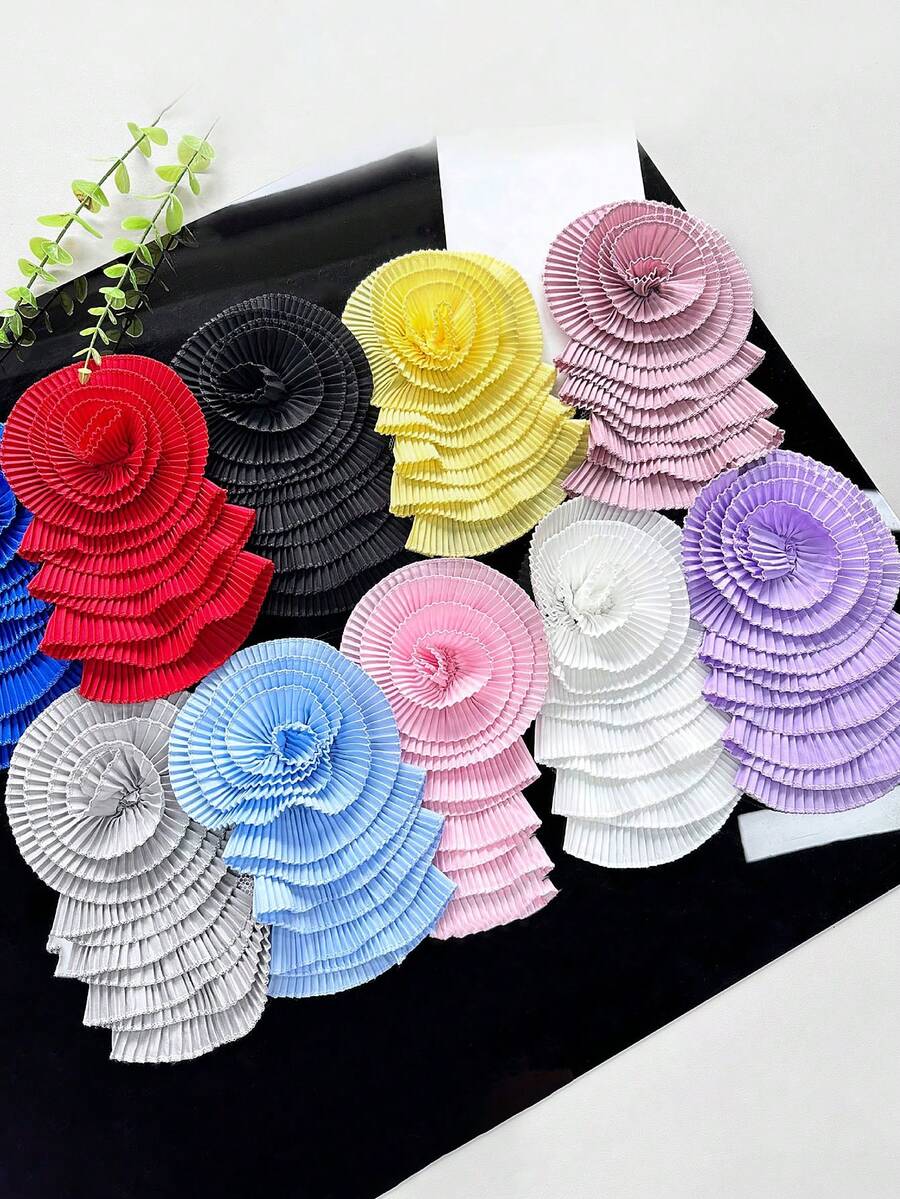 9 Color Options New Colorful 3D Pleated Fabric Exquisite Small Brooch, DIY Clothing Decor, Wedding Dress Accessory, Length: 24cm/Width: 14cm
