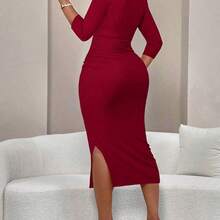 Amarilo Women's Fashion Wavy Print Wrap V-Neck Ruched Bodycon Midi Dress Elegant Spring - Morado - Ver 3